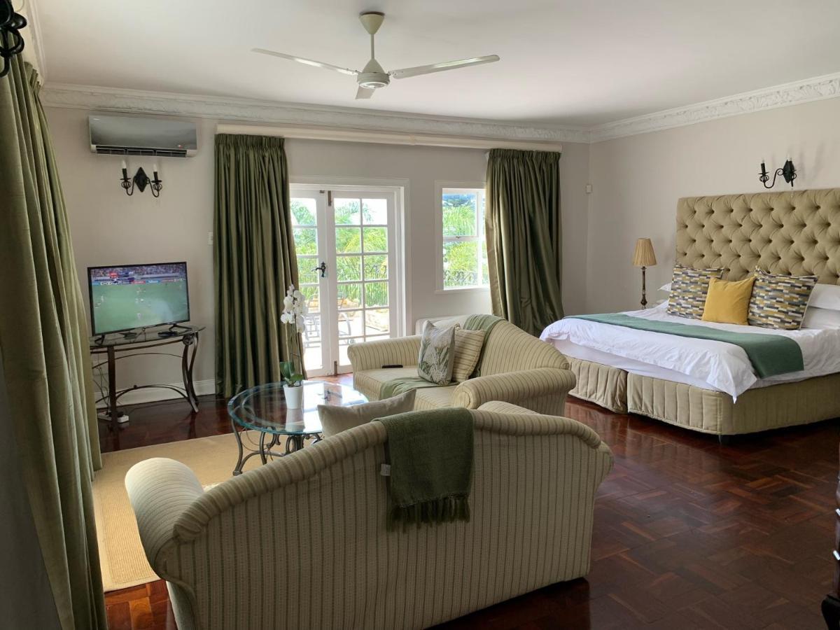 Valdior Guest House อัมลังงา ภายนอก รูปภาพ