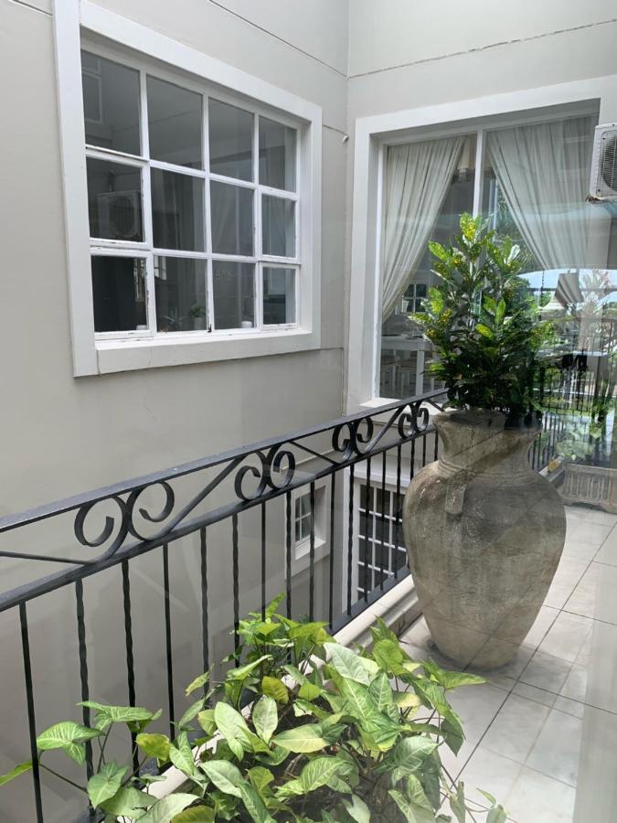 Valdior Guest House อัมลังงา ภายนอก รูปภาพ