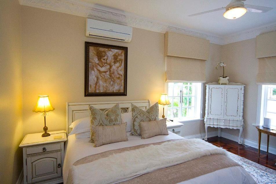 Valdior Guest House อัมลังงา ห้อง รูปภาพ