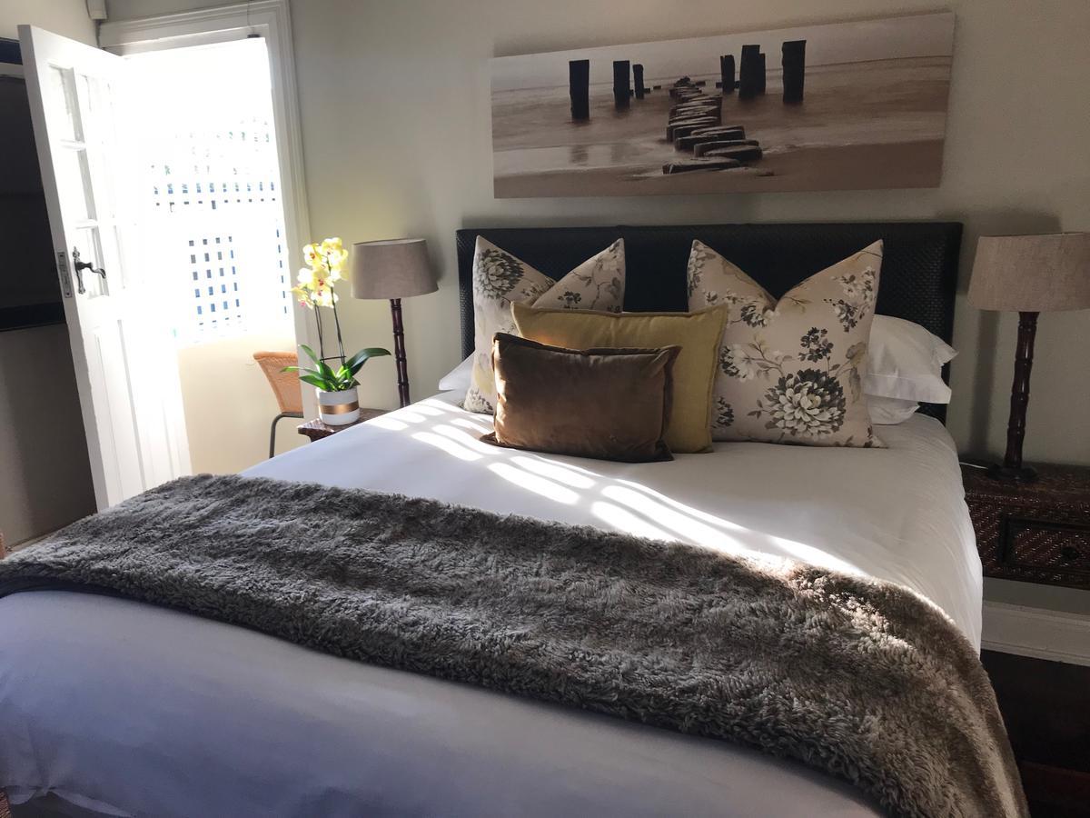 Valdior Guest House อัมลังงา ภายนอก รูปภาพ